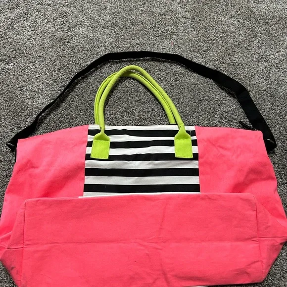 Victoria's Secret Pink and Black Tote Bag with Color Blocking and Roomy Design - Picture 2 of 3